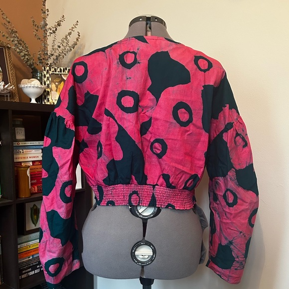 NEW- Osei Duro Printed Long Sleeve Crop - Picture 3 of 6
